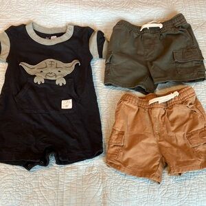 Baby Yoda Romper and Shorts Set 12-18 months